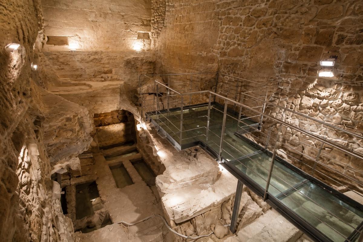 Ipogeo Funerario di Palazzo delli Ponti - Taranto