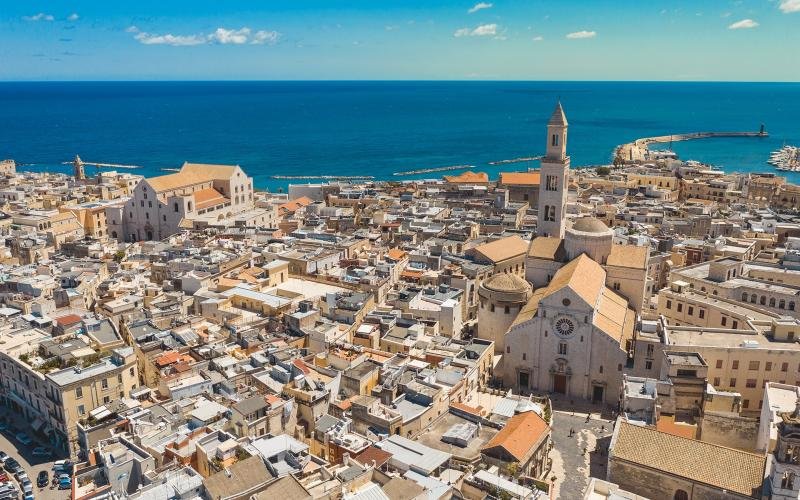 Bari - The Thinking Traveller - Taranto Viva