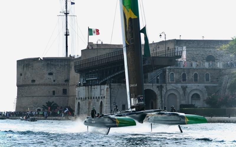 Ponte Girevole di Taranto - Sail GP team New ZL
