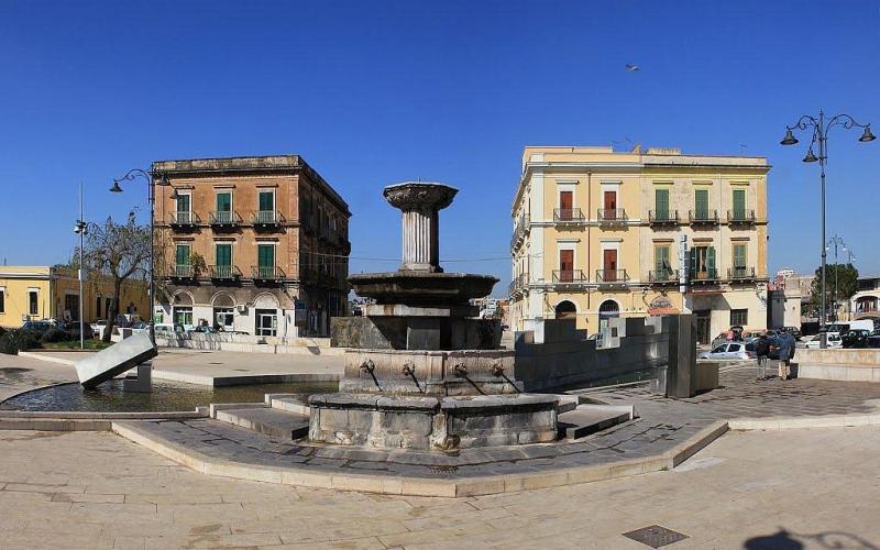 Piazza Fontana - Taranto