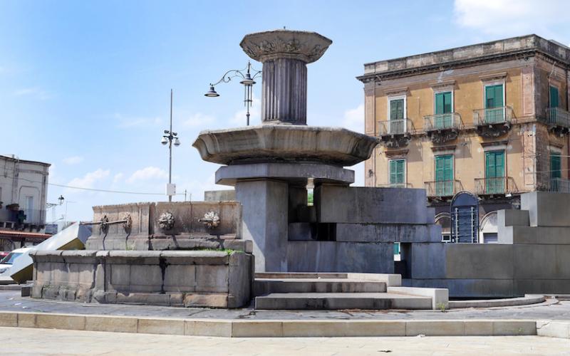 Piazza Fontana - Taranto