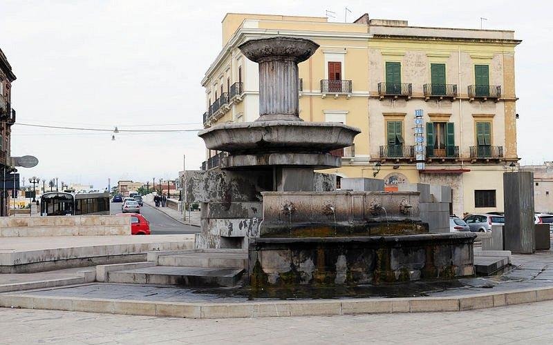 Piazza Fontana - Taranto